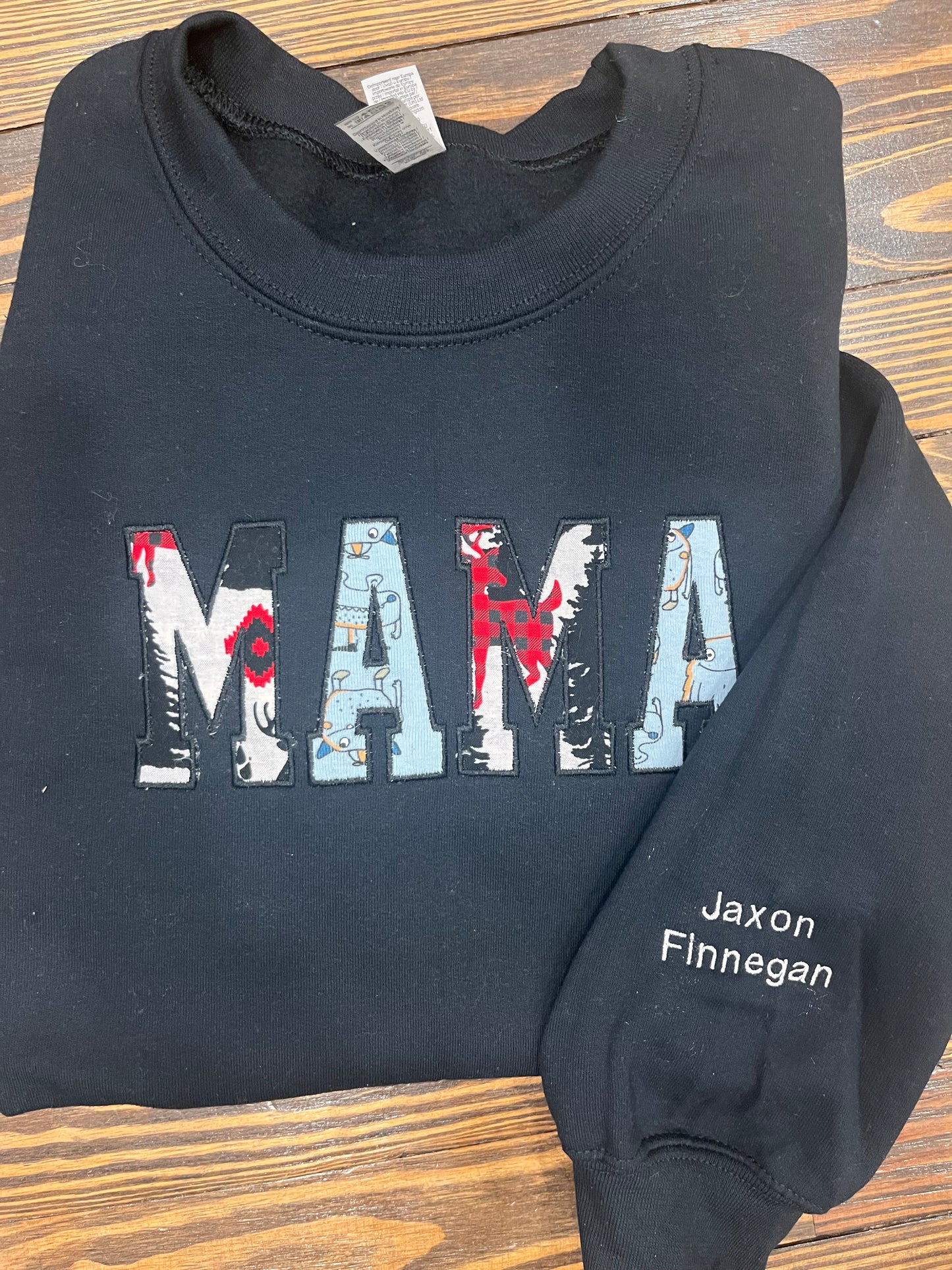 MAMA crewnecks